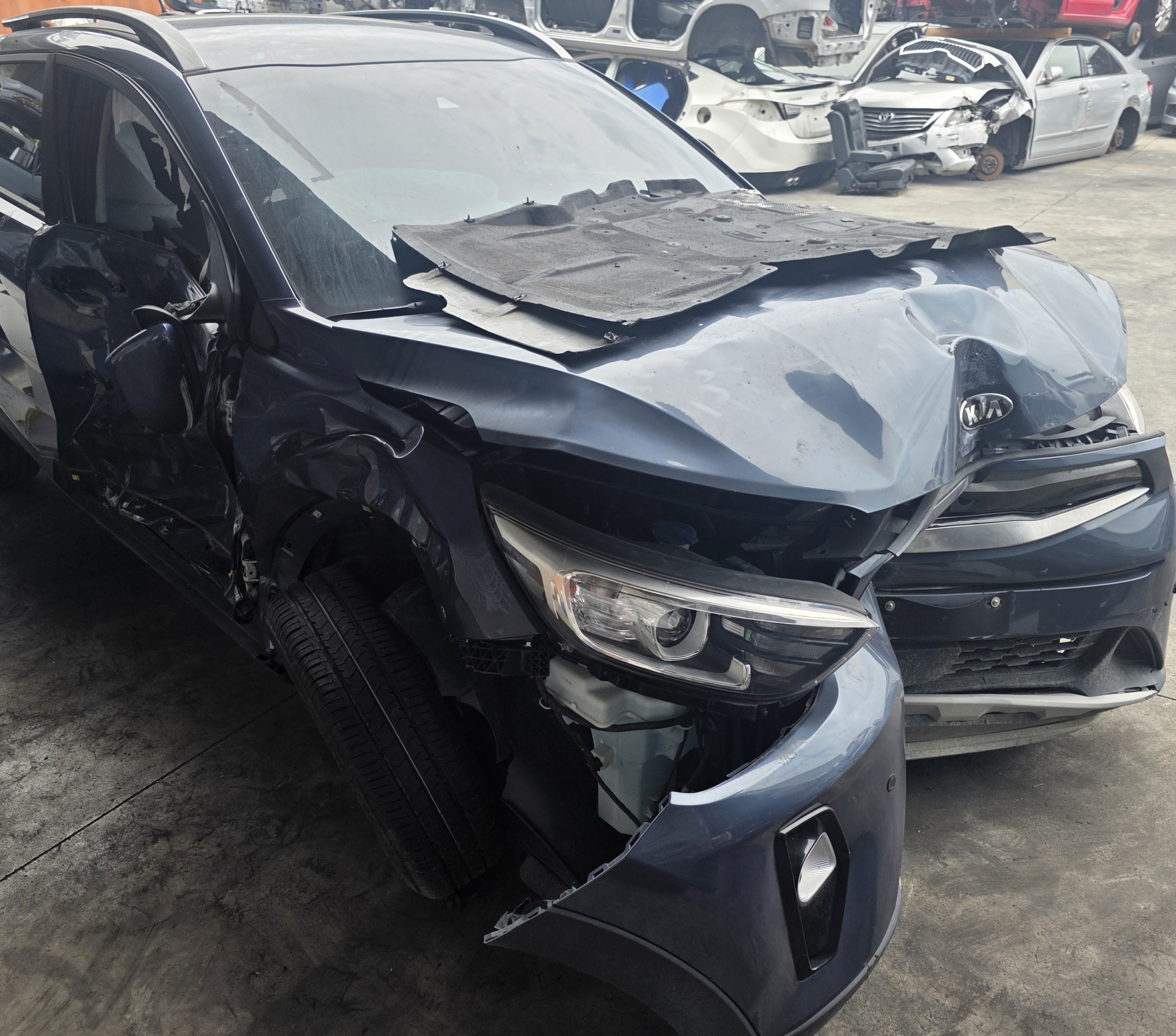 Kia Stonic 1.0 整車拆賣 二手零件照片 - Orange Garage