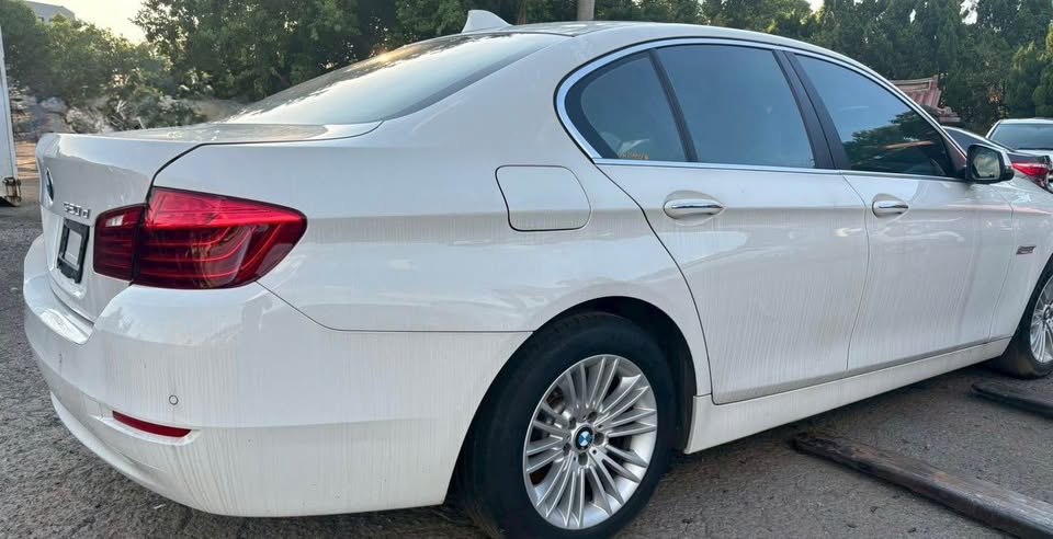 BMW 5 Series 520d 整車拆賣 二手零件照片 - Orange Garage