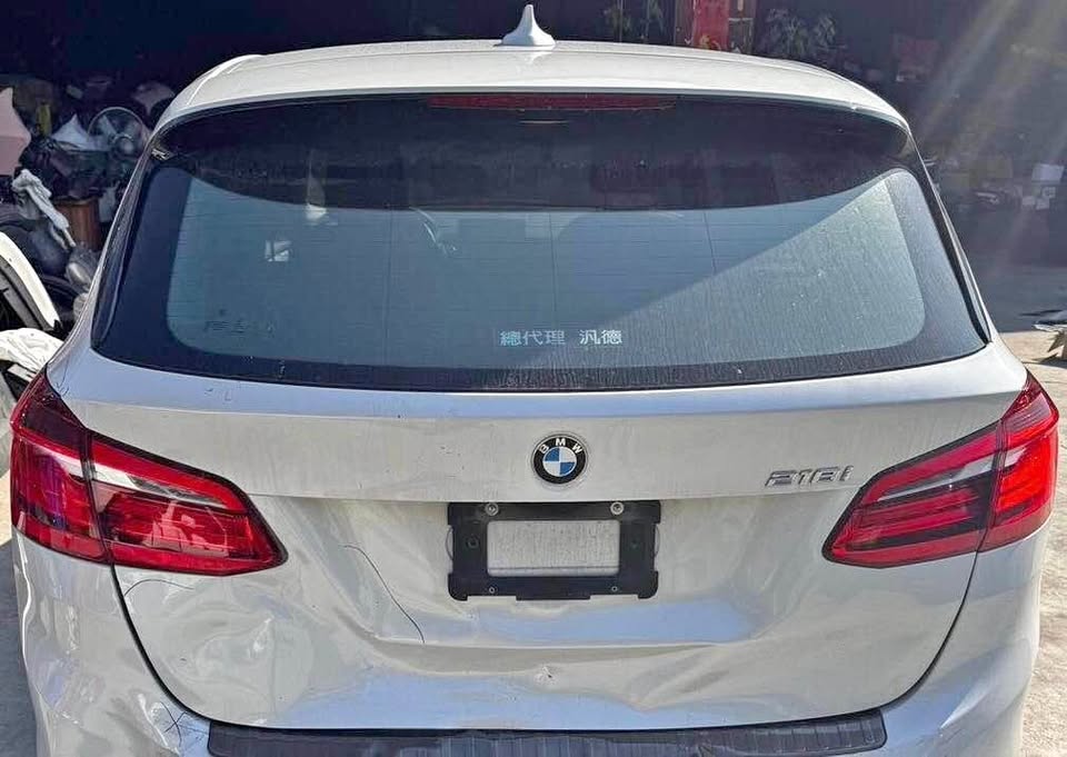 BMW 2 Series 218i 整車拆賣 二手零件照片 - Orange Garage