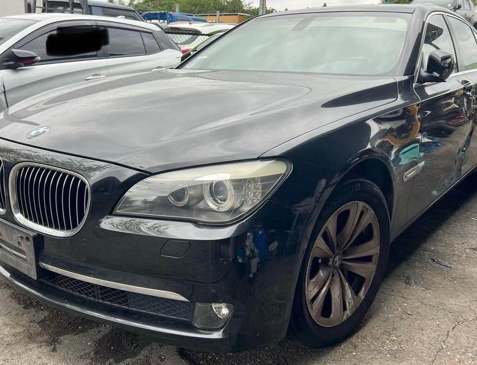 BMW 7 Series 730d 整車拆賣 二手零件照片 - Orange Garage