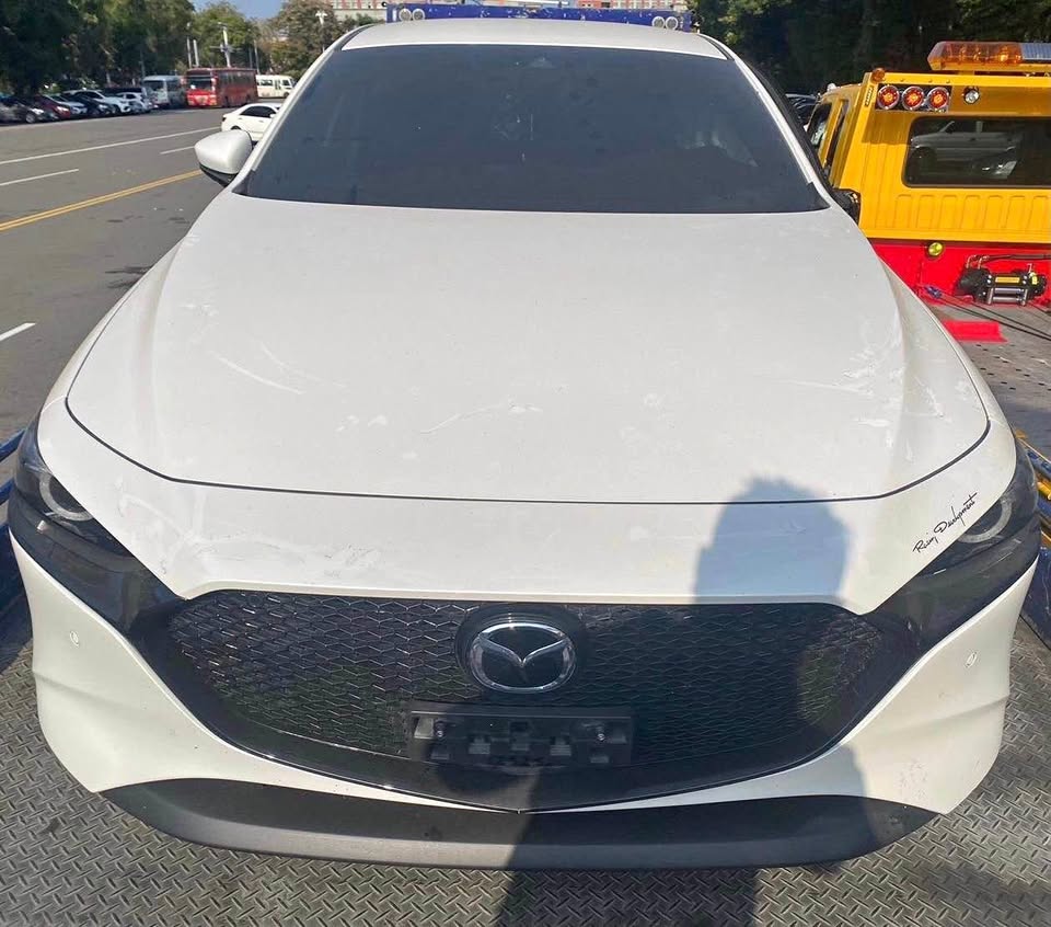 Mazda 3 2.0 整車拆賣 二手零件照片 - Orange Garage