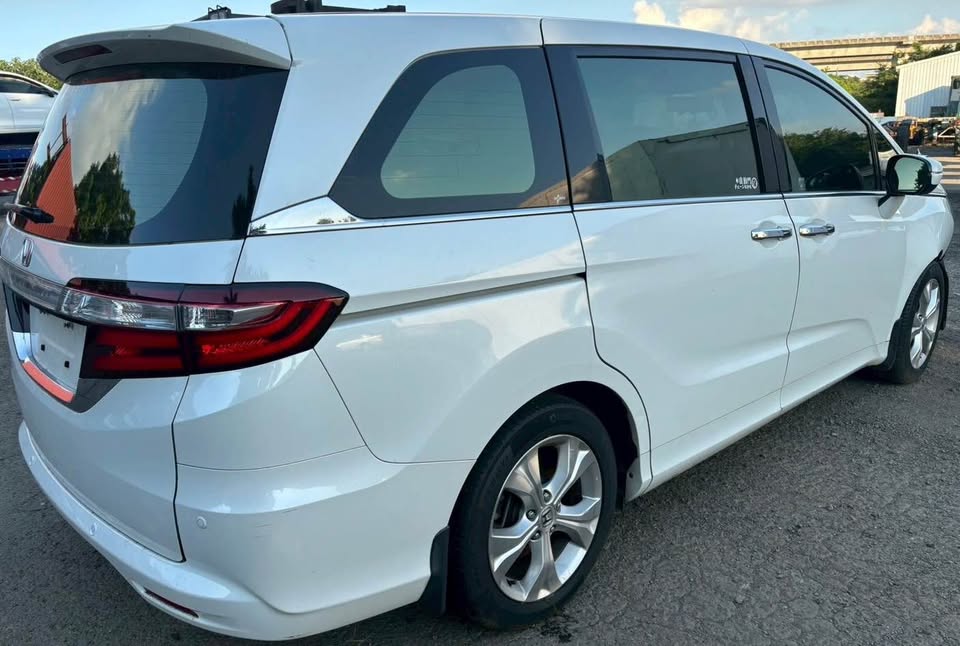 Honda Odyssey 2.4 整車拆賣 二手零件照片 - Orange Garage