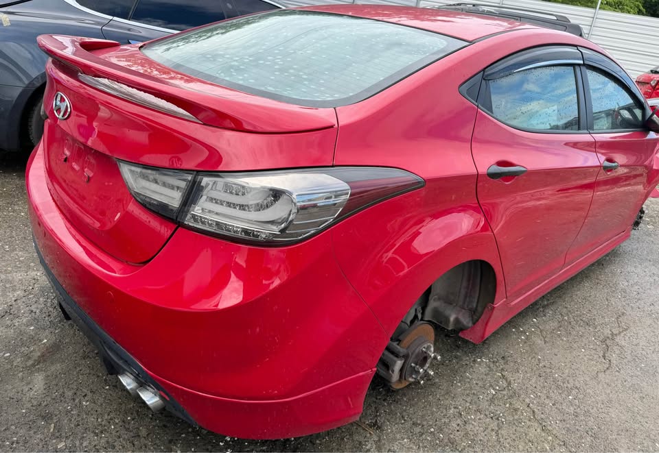 Hyundai Elantra Hyundai 1.8 整車拆賣 二手零件照片 - Orange Garage
