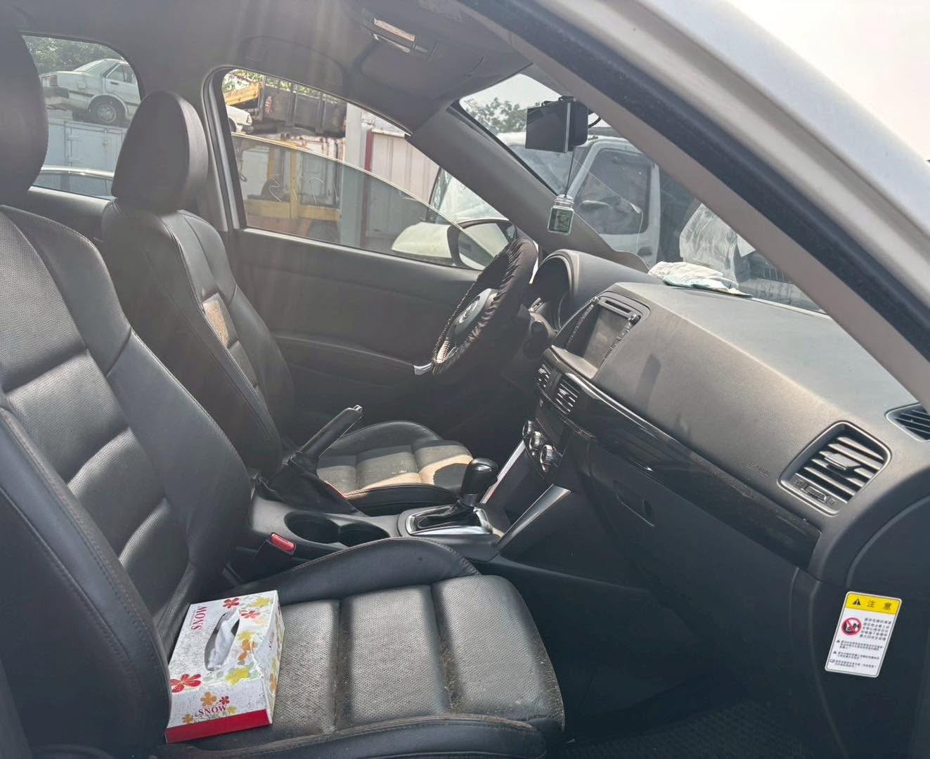 Mazda CX-5 2.5 Sky-G 整車拆賣 二手零件照片 - Orange Garage