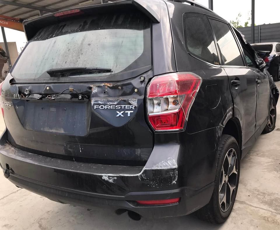 Subaru Forester 2.0 XT 整車拆賣 二手零件照片 - Orange Garage