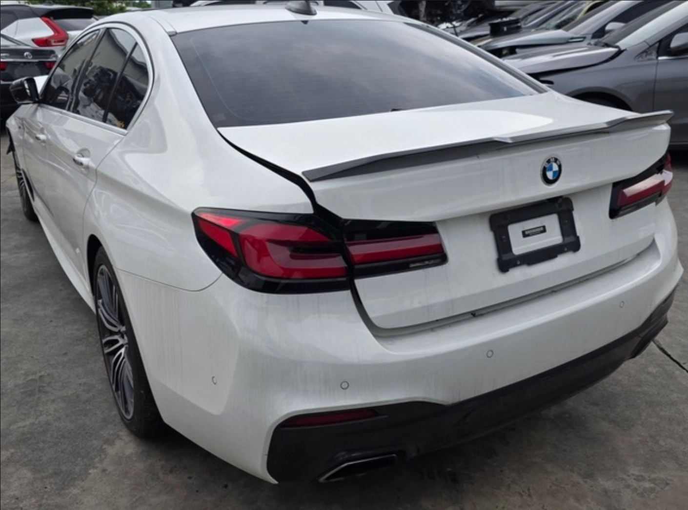 BMW 5 Series 540i 整車拆賣 二手零件照片 - Orange Garage