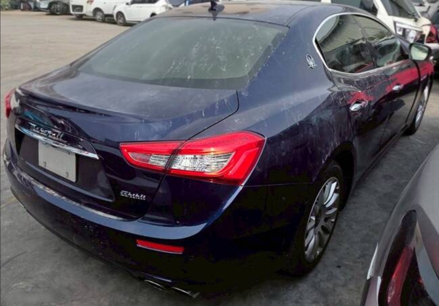 Maserati Ghibli 3.0 V6 整車拆賣 二手零件照片 - Orange Garage