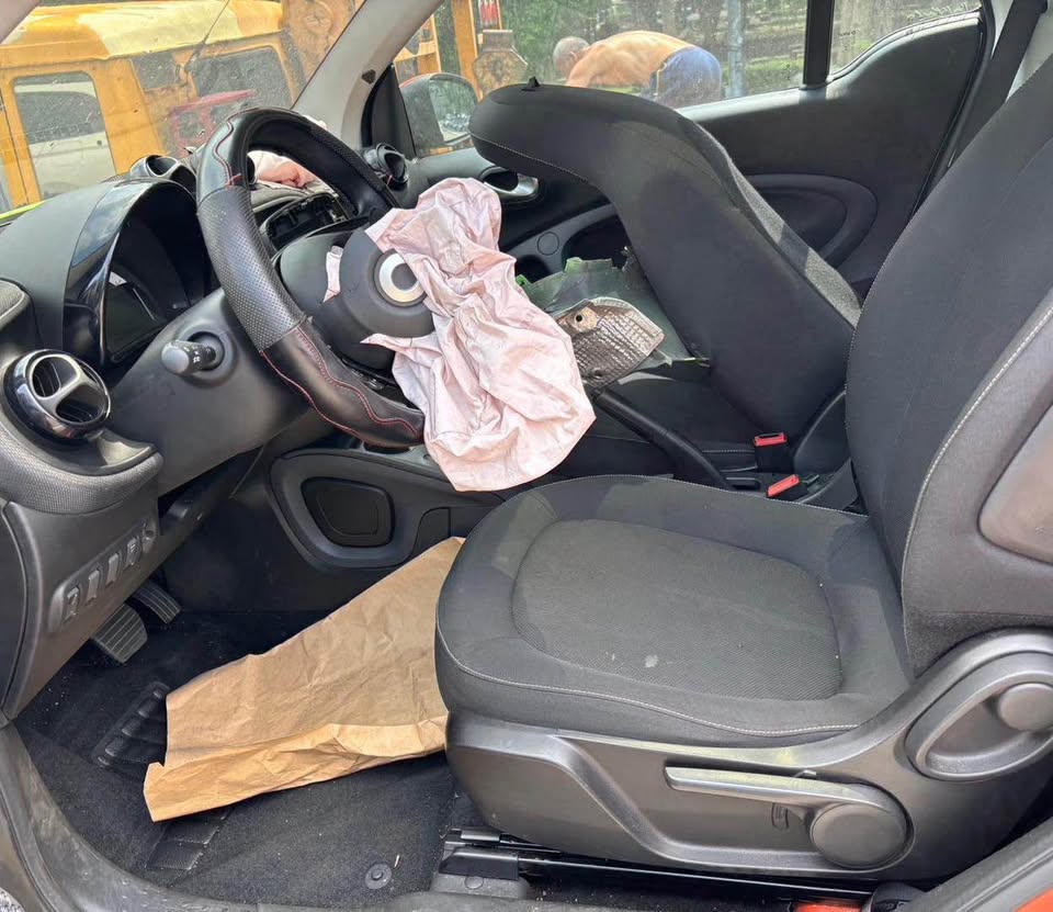 Smart Fortwo 90 Turbo 整車拆賣 二手零件照片 - Orange Garage