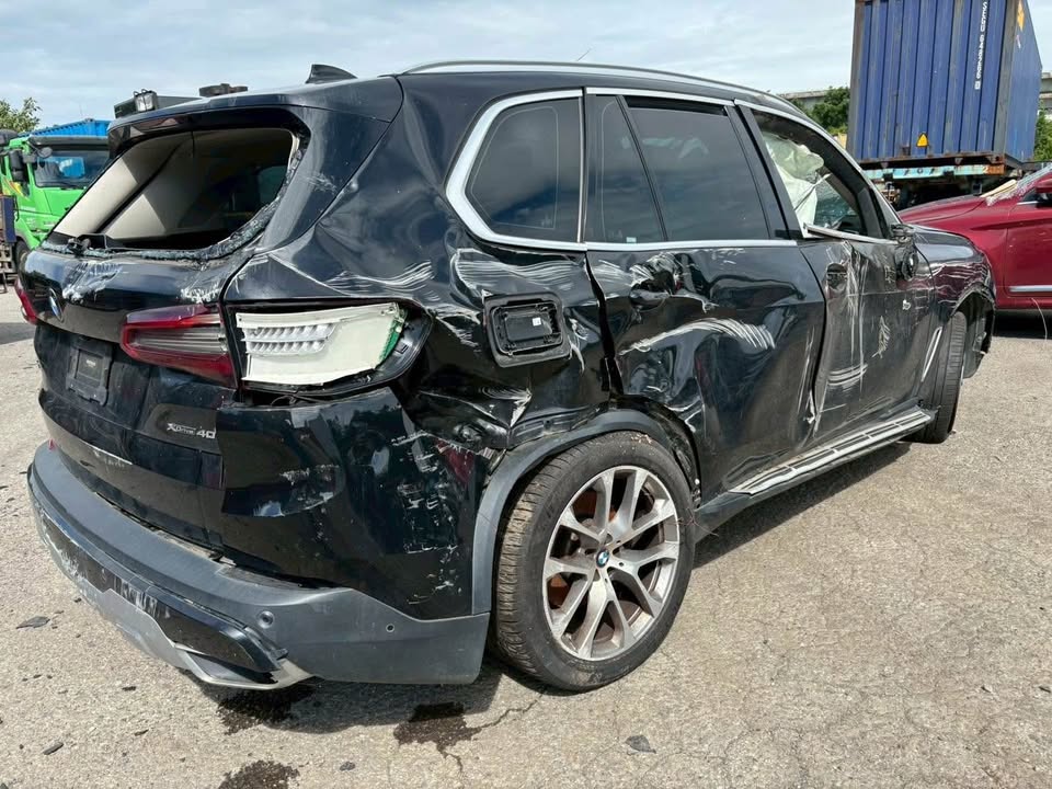 BMW X5 xDrive40i 整車拆賣 二手零件照片 - Orange Garage