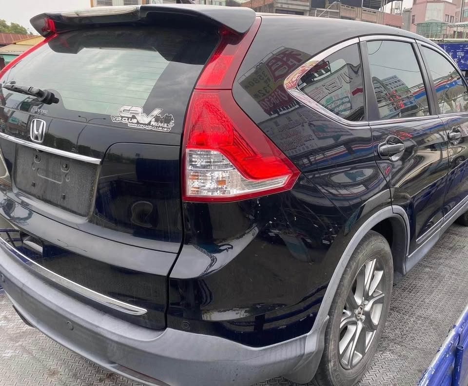 Honda CR-V 2.4 整車拆賣 二手零件照片 - Orange Garage