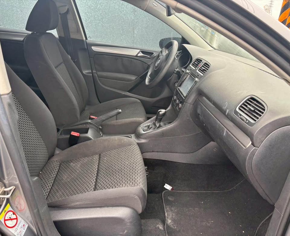 Volkswagen Golf 1.6 TDI 整車拆賣 二手零件照片 - Orange Garage