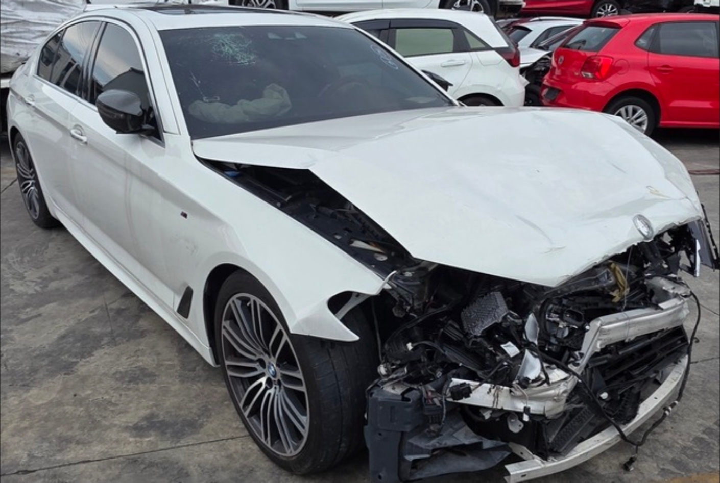 BMW 5 Series 540i 整車拆賣 二手零件照片 - Orange Garage