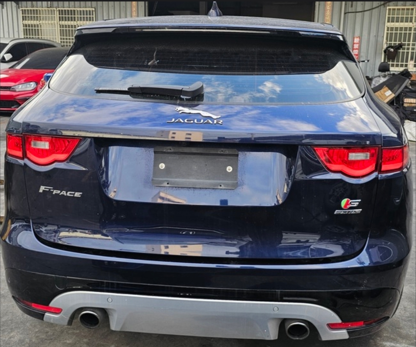 Jaguar F-Pace S AWD 整車拆賣 二手零件照片 - Orange Garage