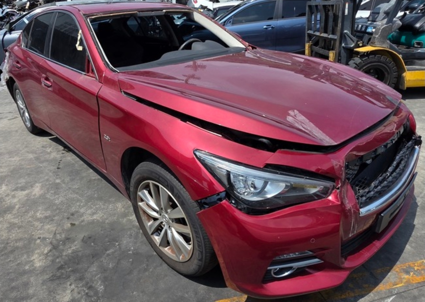 Infiniti Q50 2.0t 整車拆賣 二手零件照片 - Orange Garage
