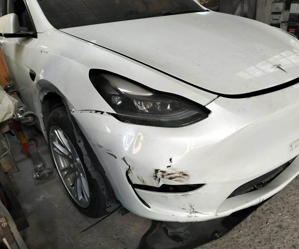 Tesla Model Y Long Range 整車拆賣 二手零件照片 - Orange Garage
