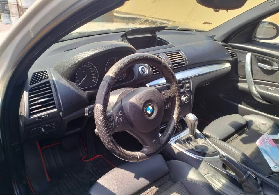 BMW 1 Series 120i 整車拆賣 二手零件照片 - Orange Garage