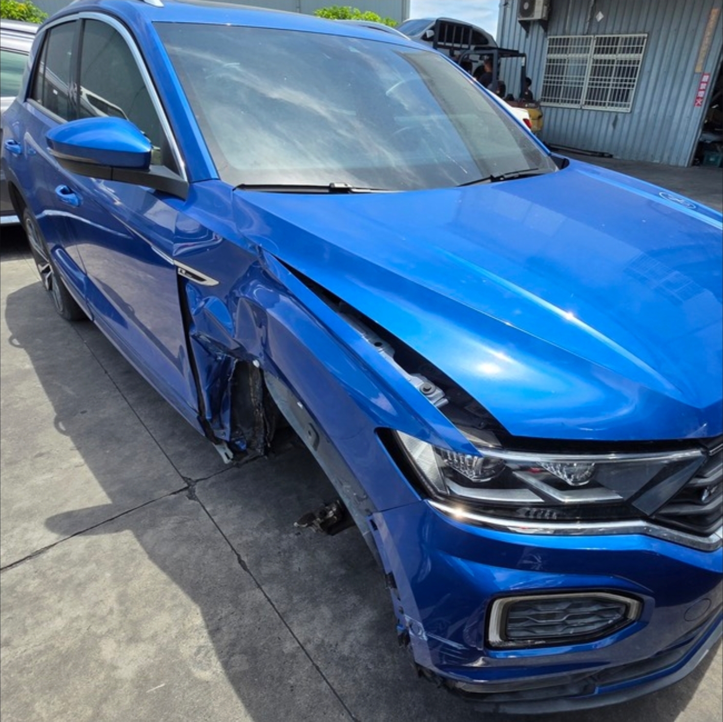 Volkswagen T-Roc 4matic 整車拆賣 二手零件照片 - Orange Garage