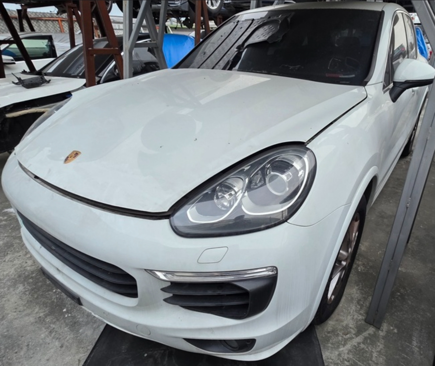 Porsche Cayenne 3.6 整車拆賣 二手零件照片 - Orange Garage