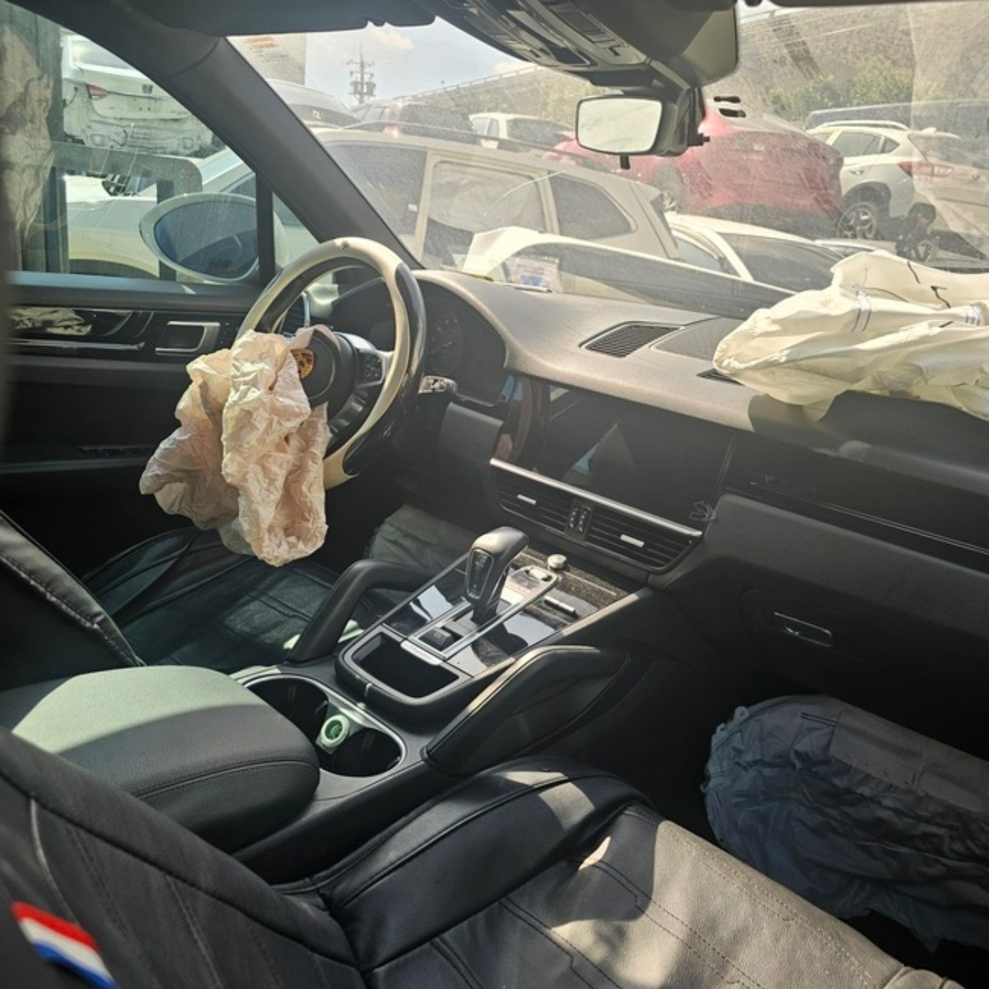 Porsche Cayenne V6 整車拆賣 二手零件照片 - Orange Garage