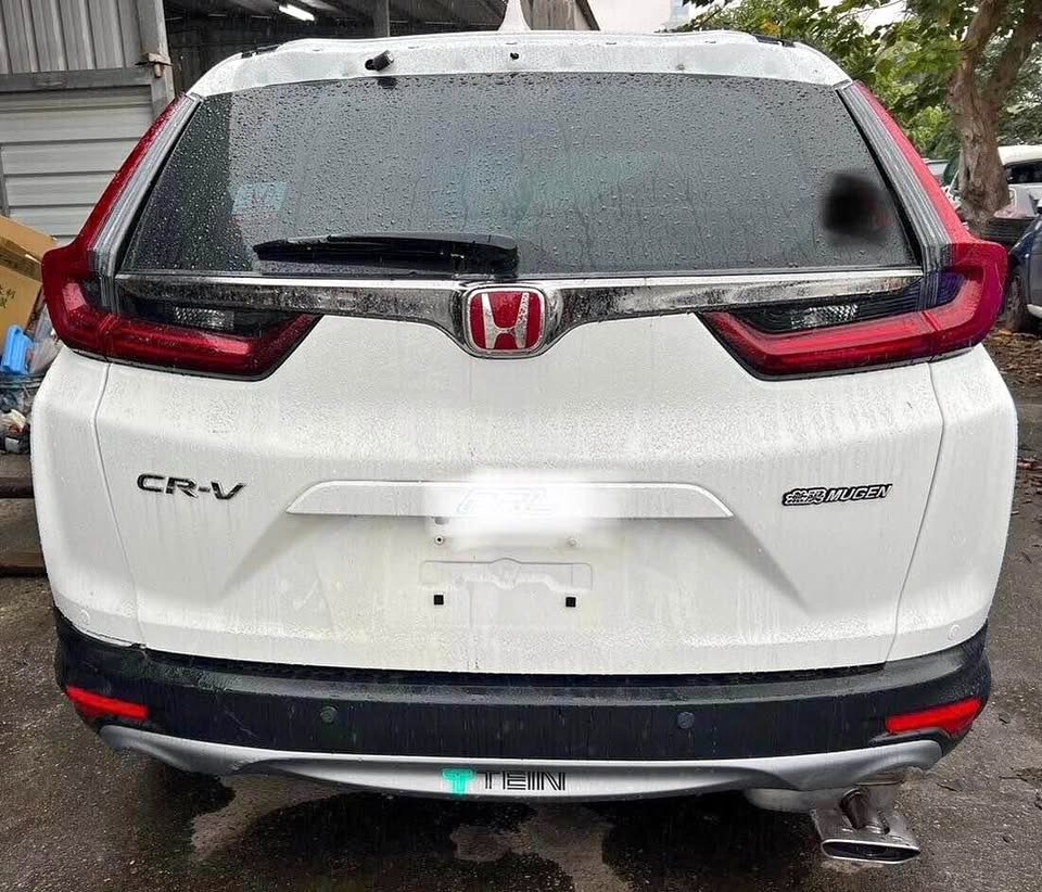 Honda CR-V 1.5 整車拆賣 二手零件照片 - Orange Garage