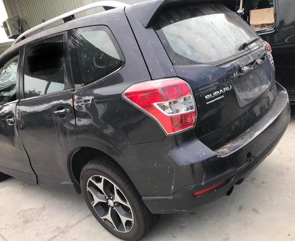 Subaru Forester 2.0 XT 整車拆賣 二手零件照片 - Orange Garage