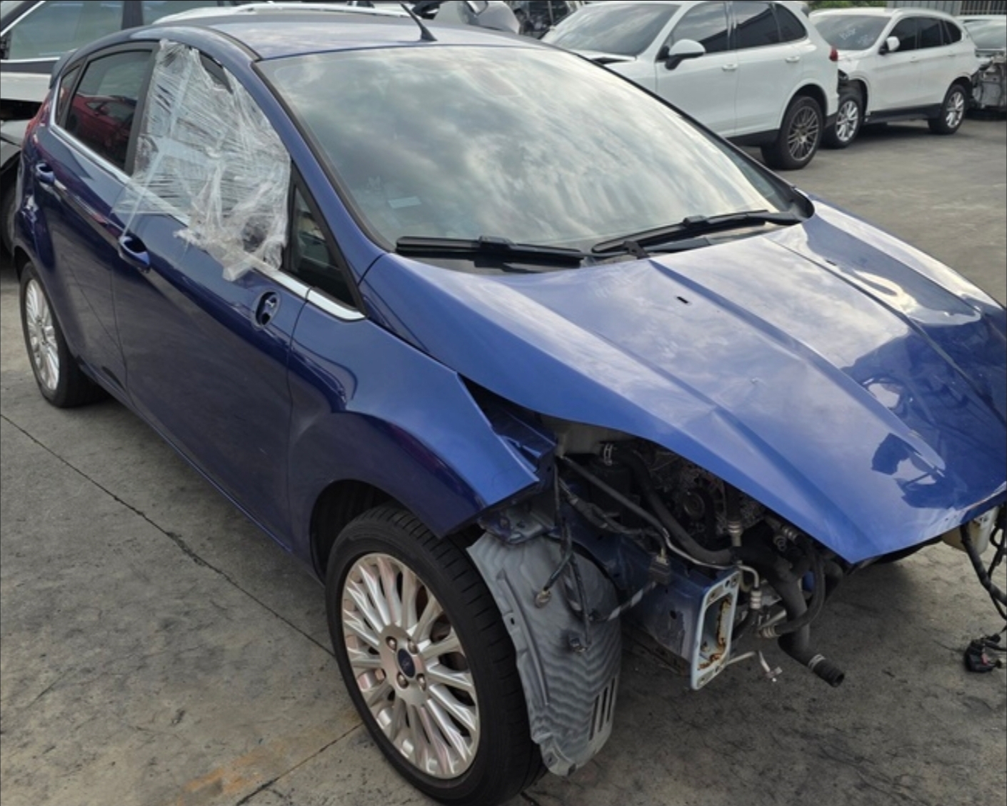 Ford Fiesta 1.5 整車拆賣 二手零件照片 - Orange Garage
