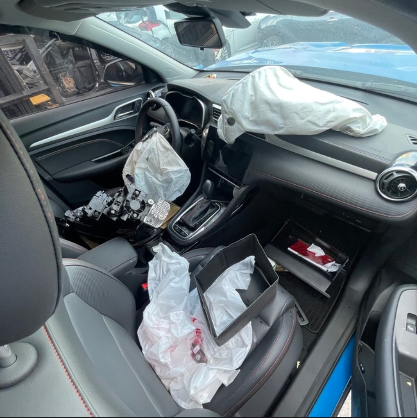 MG ZS 1.5 整車拆賣 二手零件照片 - Orange Garage