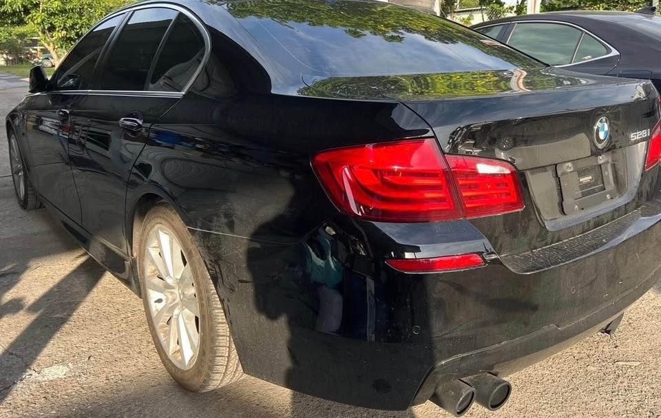 BMW 5 Series 528i 整車拆賣 二手零件照片 - Orange Garage