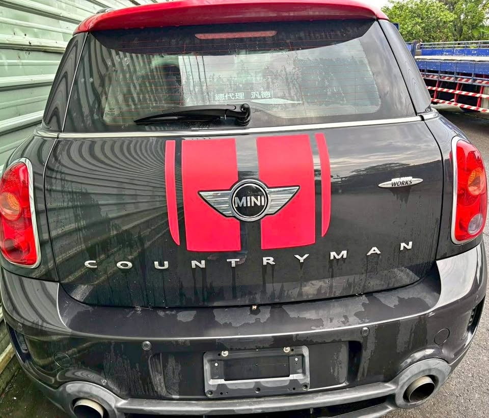 Mini Cooper Works Countryman 整車拆賣 二手零件照片 - Orange Garage