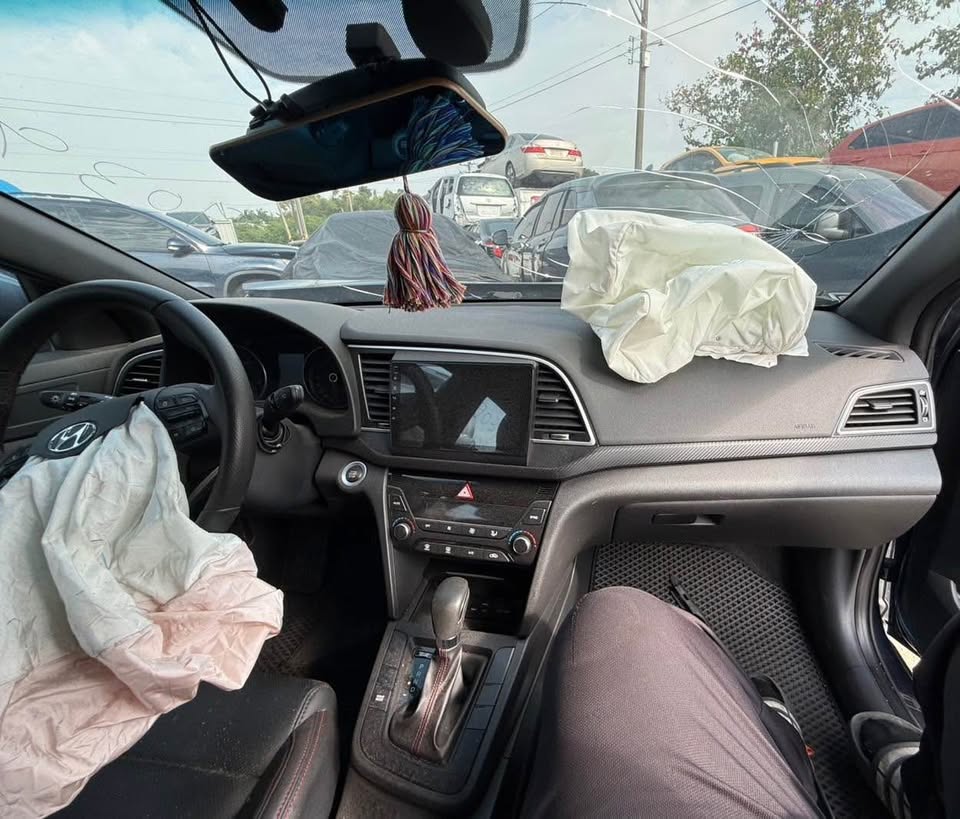 Mitsubishi Eclipse Cross 1.6 整車拆賣 二手零件照片 - Orange Garage