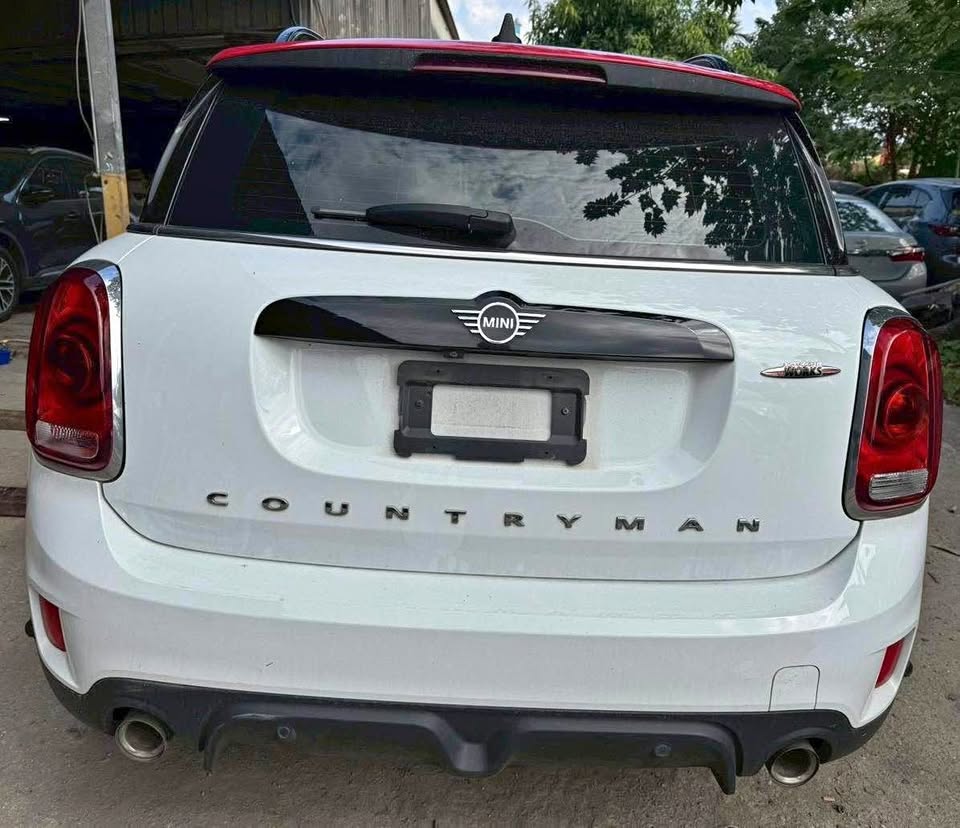 Mini Countryman 2.0 整車拆賣 二手零件照片 - Orange Garage