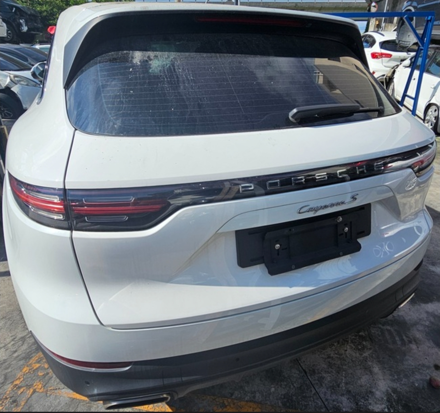Porsche Cayenne V6 整車拆賣 二手零件照片 - Orange Garage