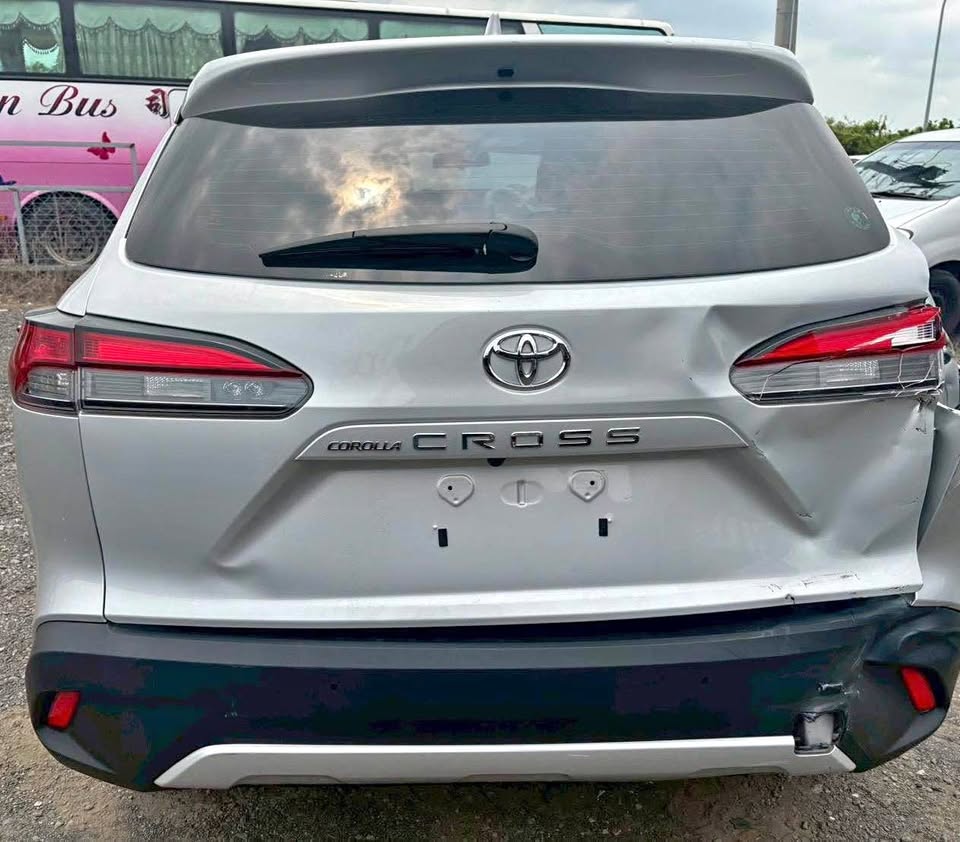 Toyota Corolla Cross 1.8 整車拆賣 二手零件照片 - Orange Garage
