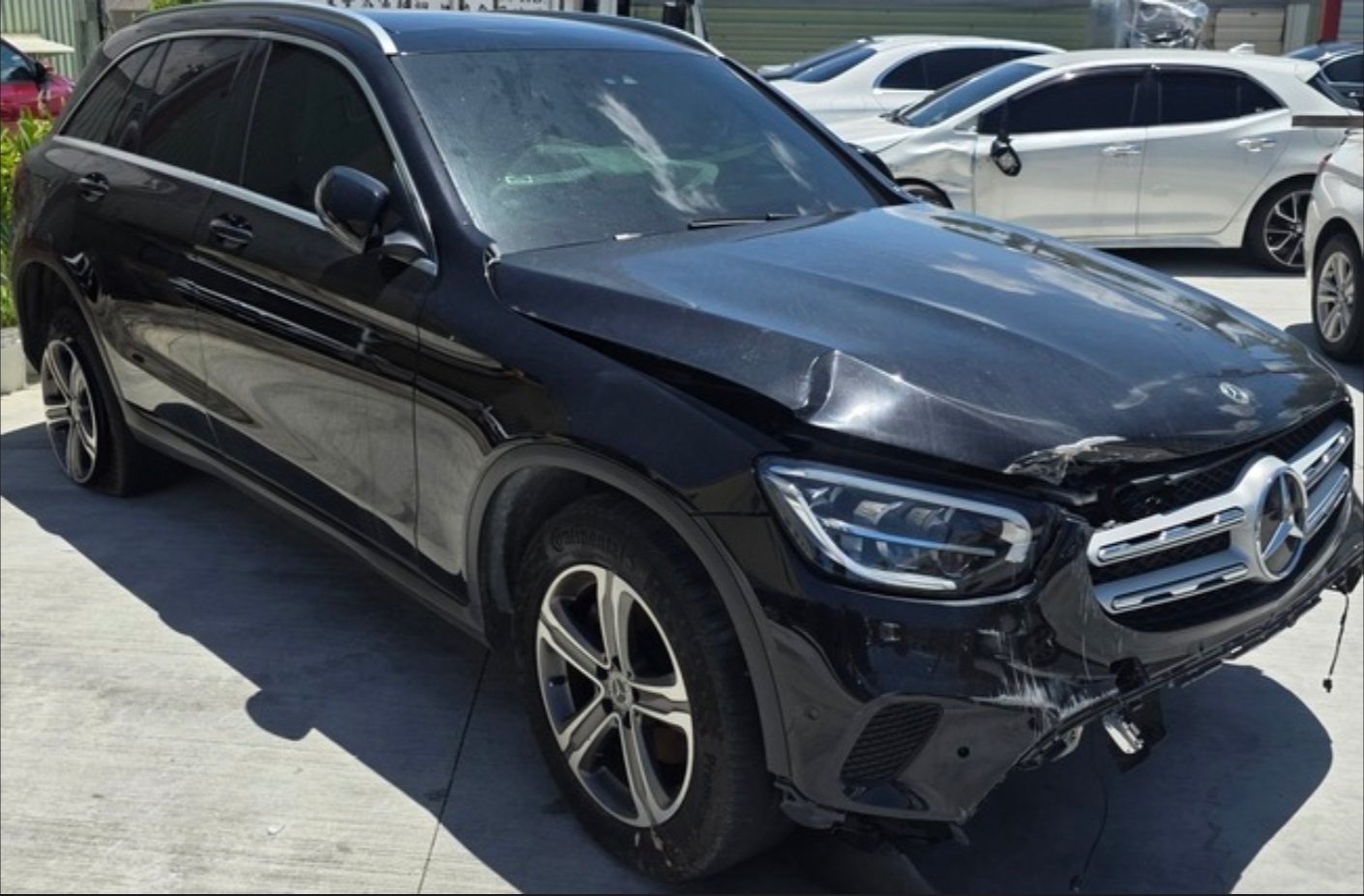 Mercedes-Benz GLC 300 4MATIC 整車拆賣 二手零件照片 - Orange Garage