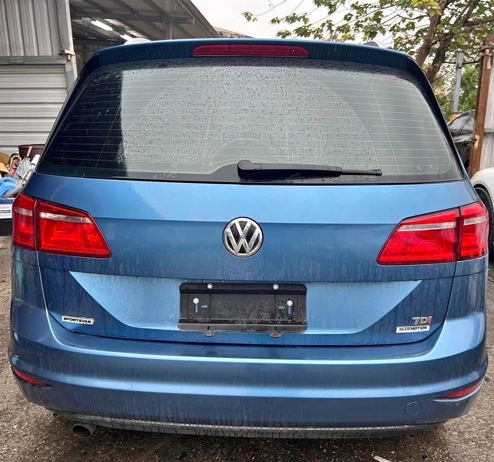 Volkswagen Golf Sportsvan 1.6 TDI 整車拆賣 二手零件照片 - Orange Garage