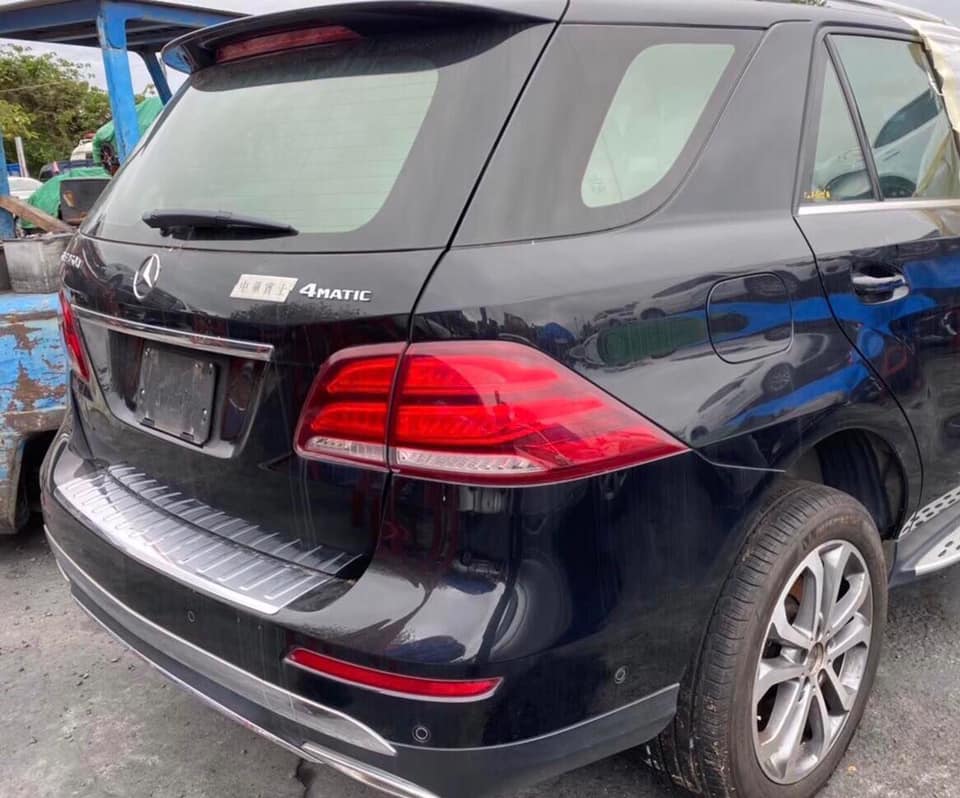 Mercedes-Benz GLE GLE 350d 整車拆賣 二手零件照片 - Orange Garage
