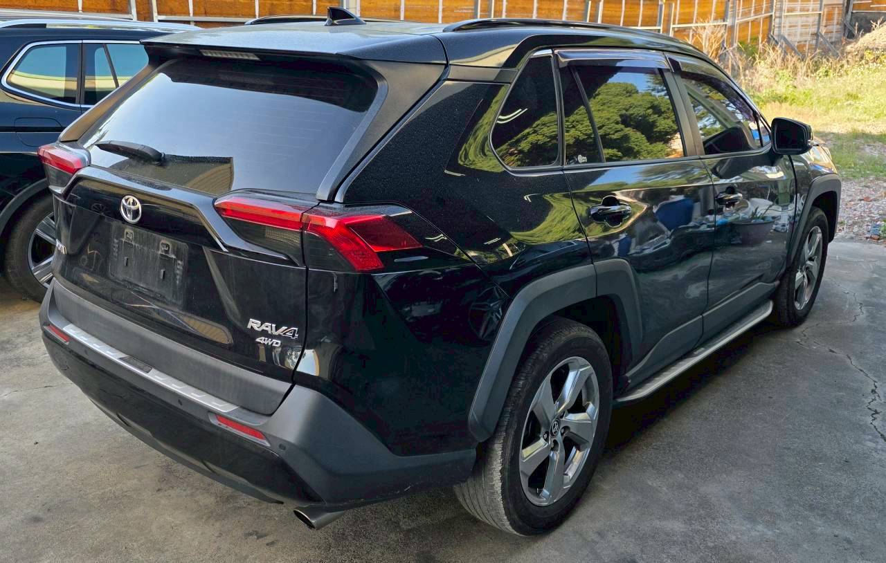 Toyota RAV4 2.0 整車拆賣 二手零件照片 - Orange Garage