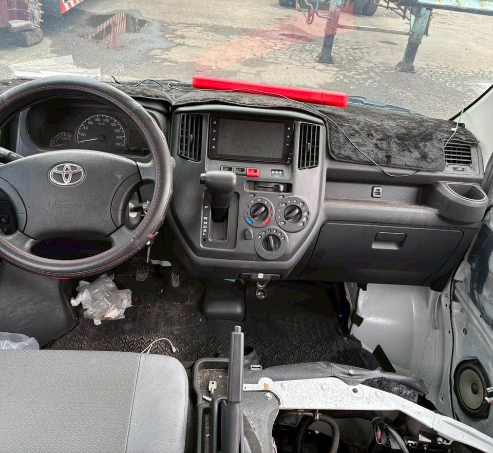 Toyota Town Ace Van 1.5 整車拆賣 二手零件照片 - Orange Garage
