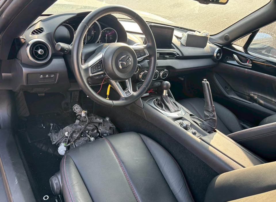 Mazda MX-5 2.0 Skyactiv-G 整車拆賣 二手零件照片 - Orange Garage