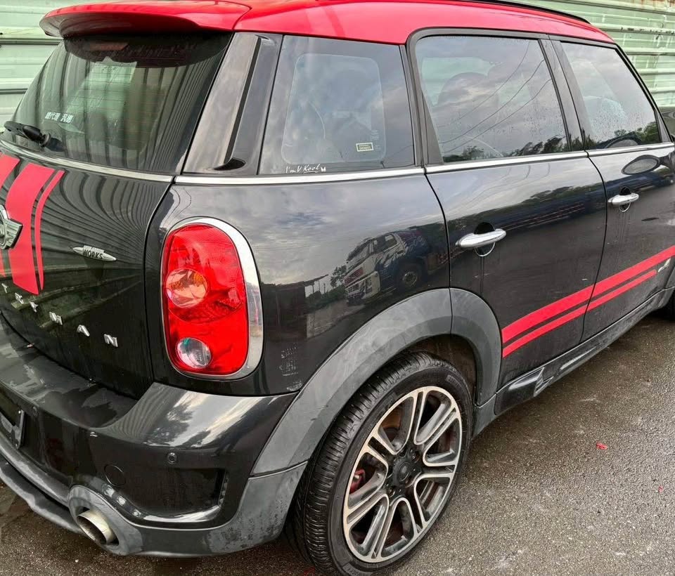 Mini Cooper Works Countryman 整車拆賣 二手零件照片 - Orange Garage
