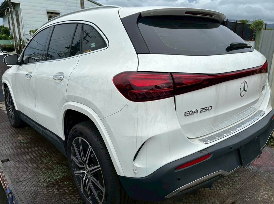 Mercedes-Benz EQA 250 整車拆賣 二手零件照片 - Orange Garage