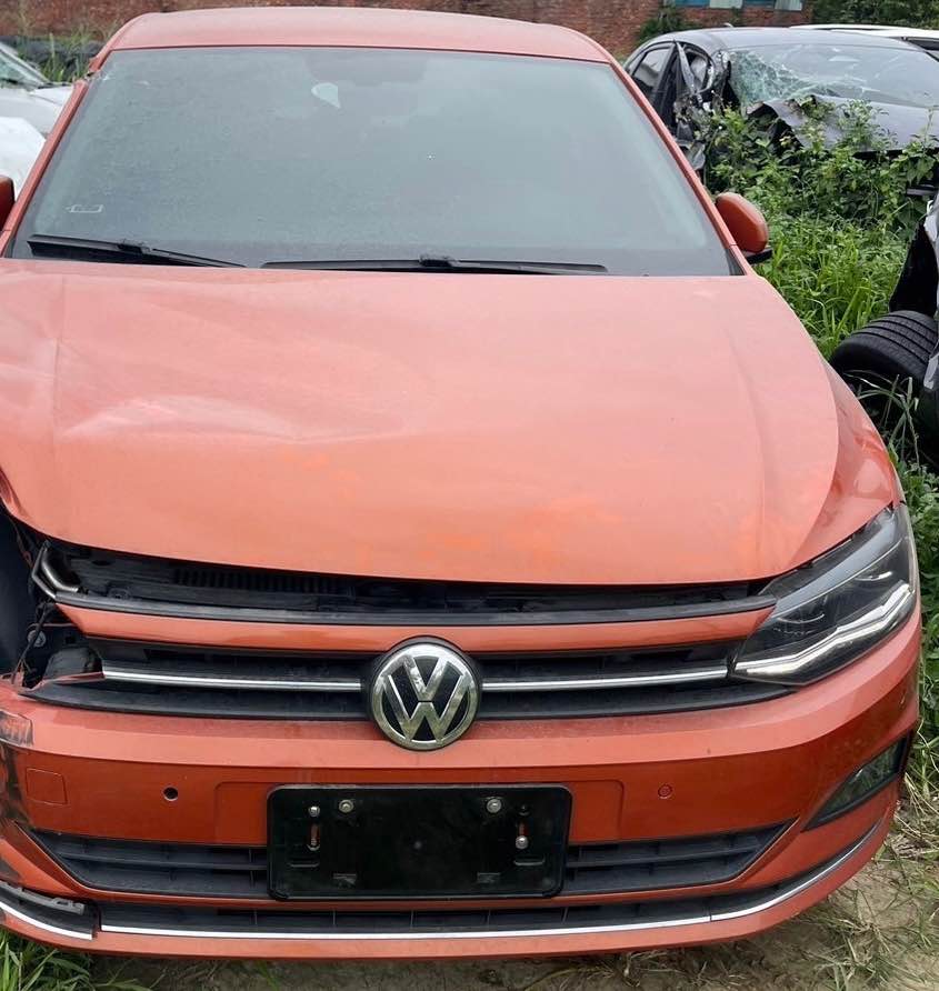 Volkswagen Polo 1.0 整車拆賣 二手零件照片 - Orange Garage