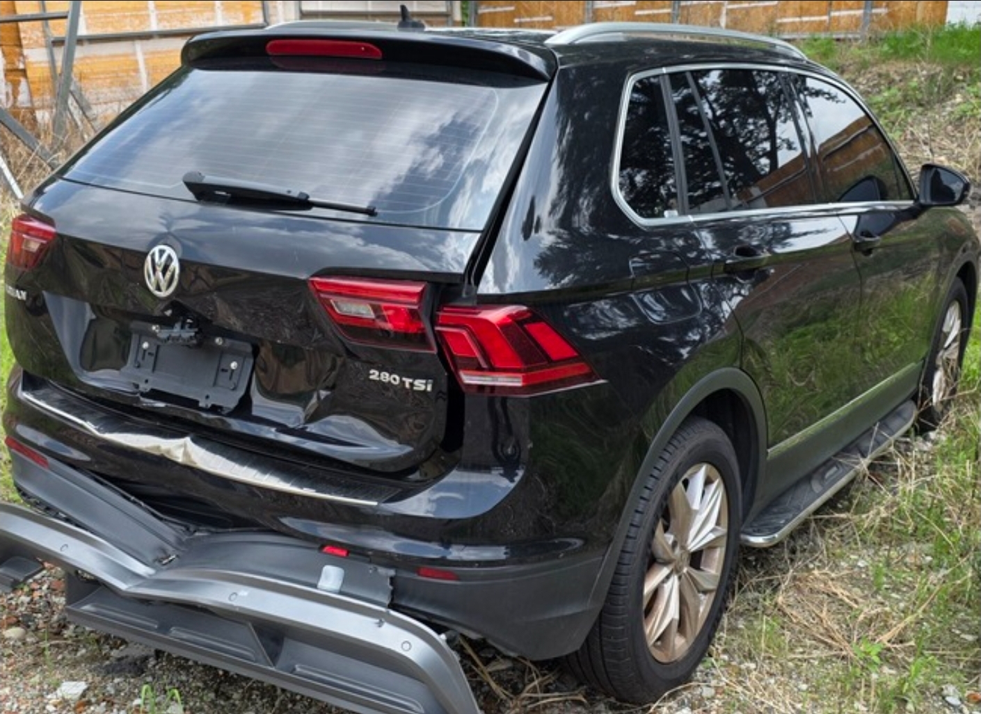 Volkswagen Tiguan 280TSI 整車拆賣 二手零件照片 - Orange Garage
