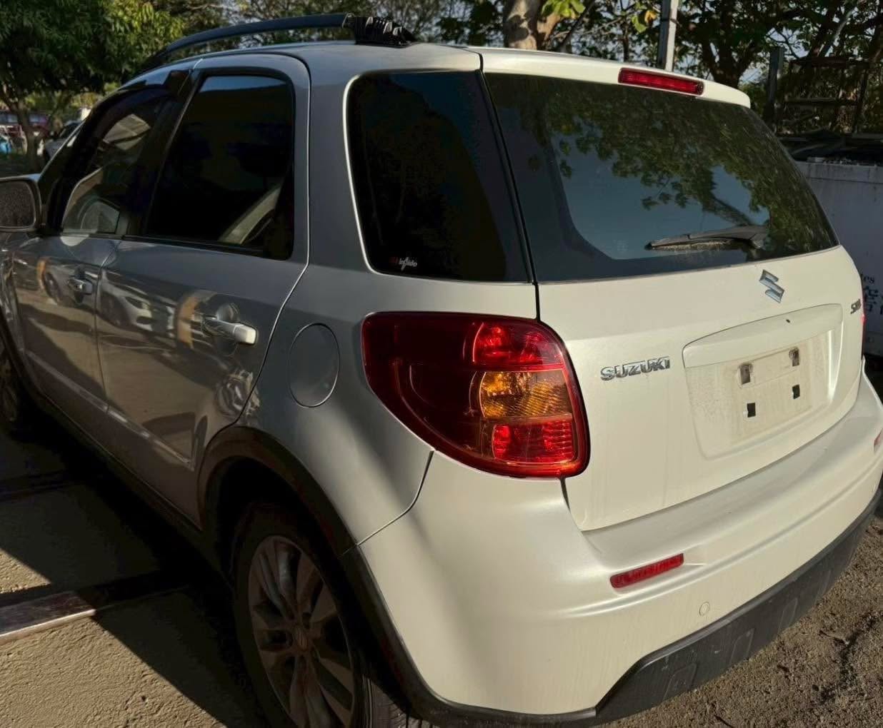 Suzuki SX4 2.0 J20A 整車拆賣 二手零件照片 - Orange Garage