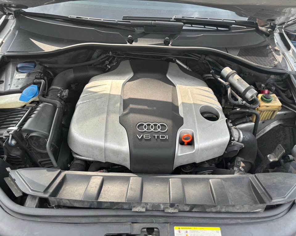 Audi Q7 3.0 TDI 整車拆賣 二手零件照片 - Orange Garage