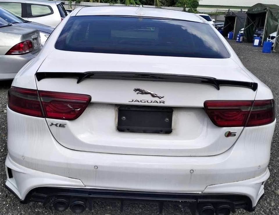 Jaguar XE 2.0 整車拆賣 二手零件照片 - Orange Garage
