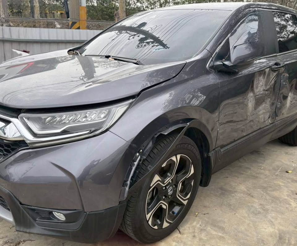Honda CR-V 1.5 整車拆賣 二手零件照片 - Orange Garage