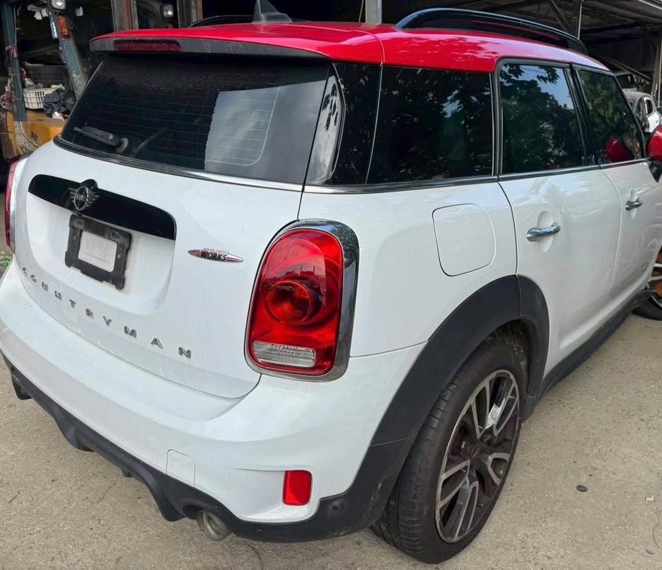 Mini Countryman 2.0 整車拆賣 二手零件照片 - Orange Garage