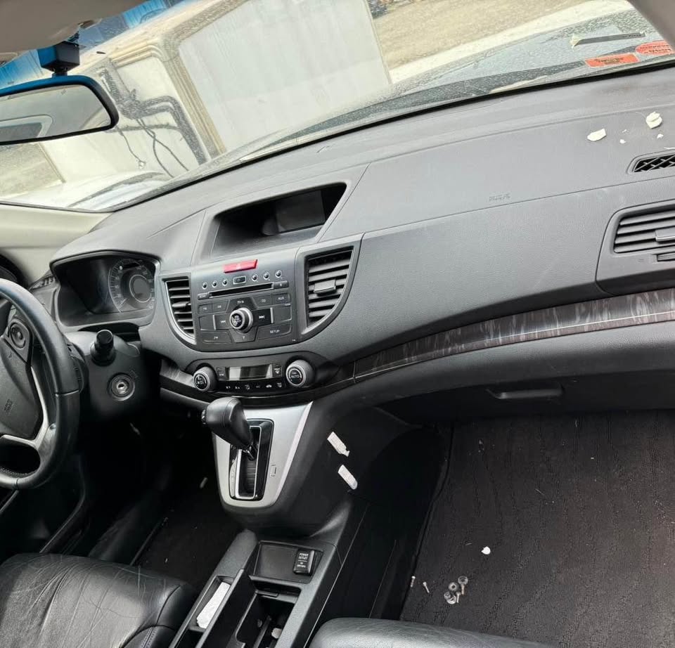 Honda CR-V 2.4 整車拆賣 二手零件照片 - Orange Garage