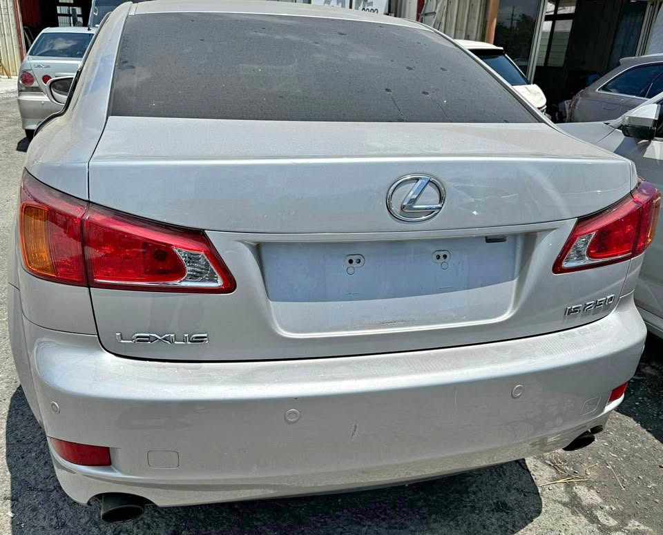 Lexus IS250 整車拆賣 二手零件照片 - Orange Garage